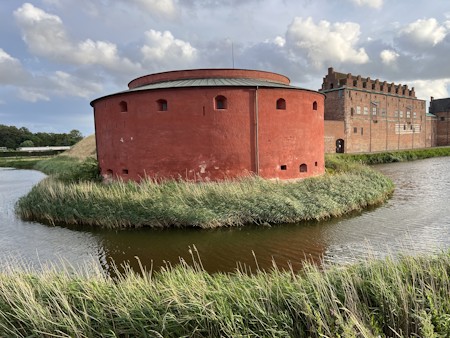 Architecture, Building, Castle, Ditch, Fort, Fortress, Moat, Outdoors